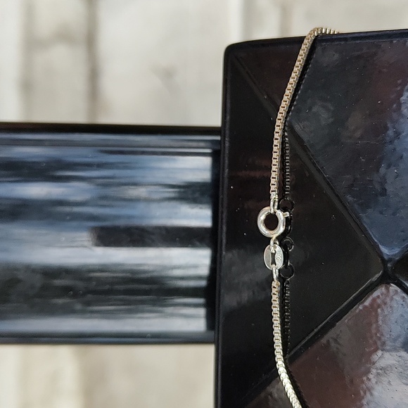 925 stamped box chain with Chevron amethyst pendant - Picture 4 of 4